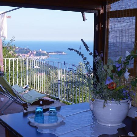 La Pineta Bed & Breakfast Pitelli Exterior foto